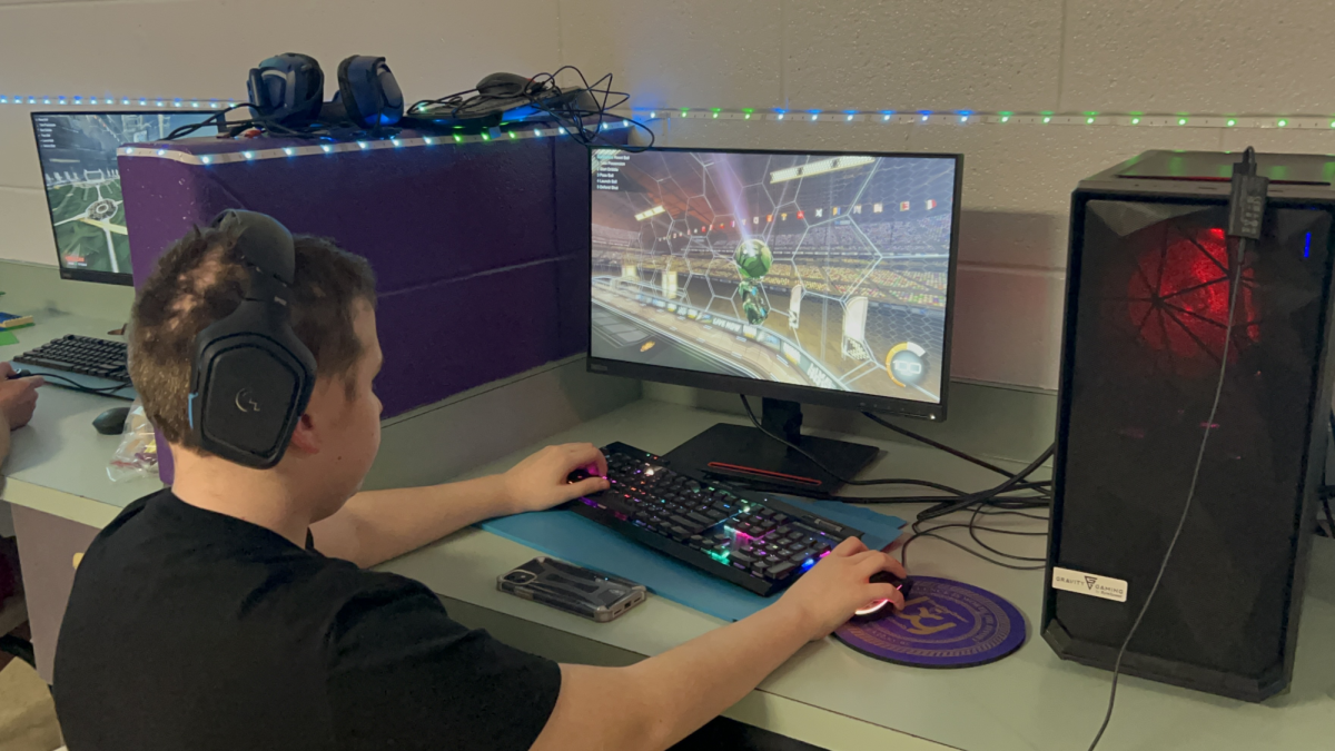 8th grader Bejazid Musik plays an E-Sports match at BGJHS.
