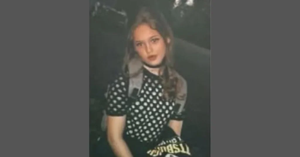 Police are searching for missing 16-year-old Amy Grace Robertson in Georgia